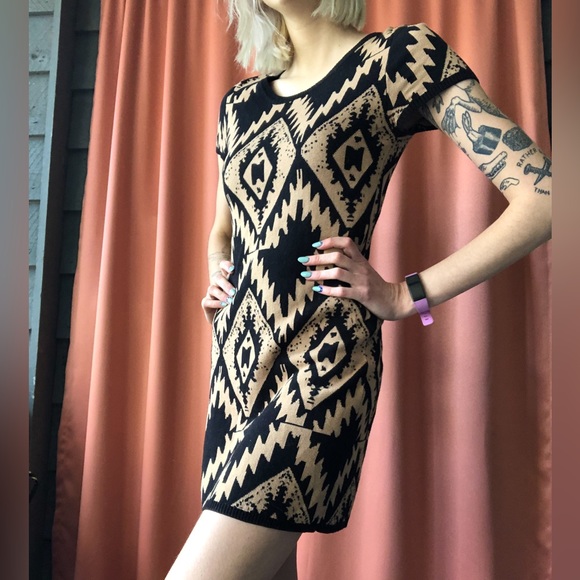 cozy patterned mini “sweater” dress - Picture 3 of 4